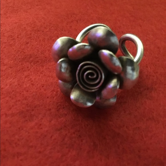 Silver Rose Ring - Picture 4 of 5